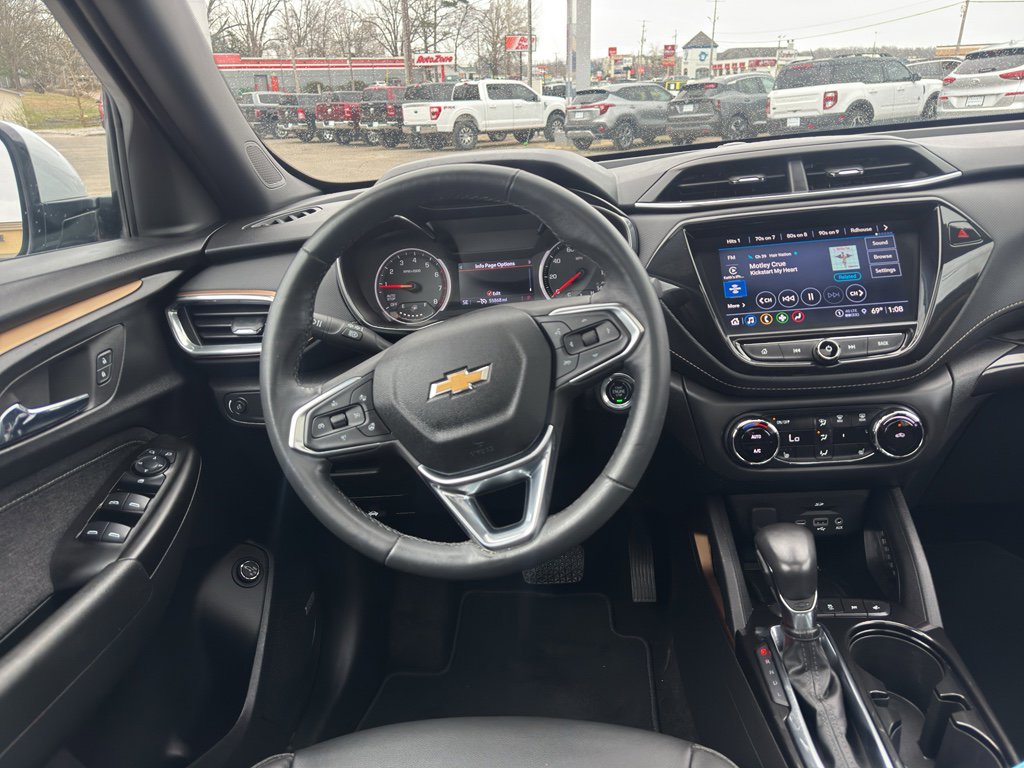 Used 2022 Chevrolet TrailBlazer ACTIV w/ Sun and Liftgate Package image 12