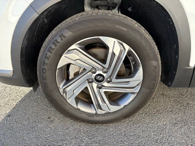 Used 2023 Hyundai Santa Fe SEL image 6