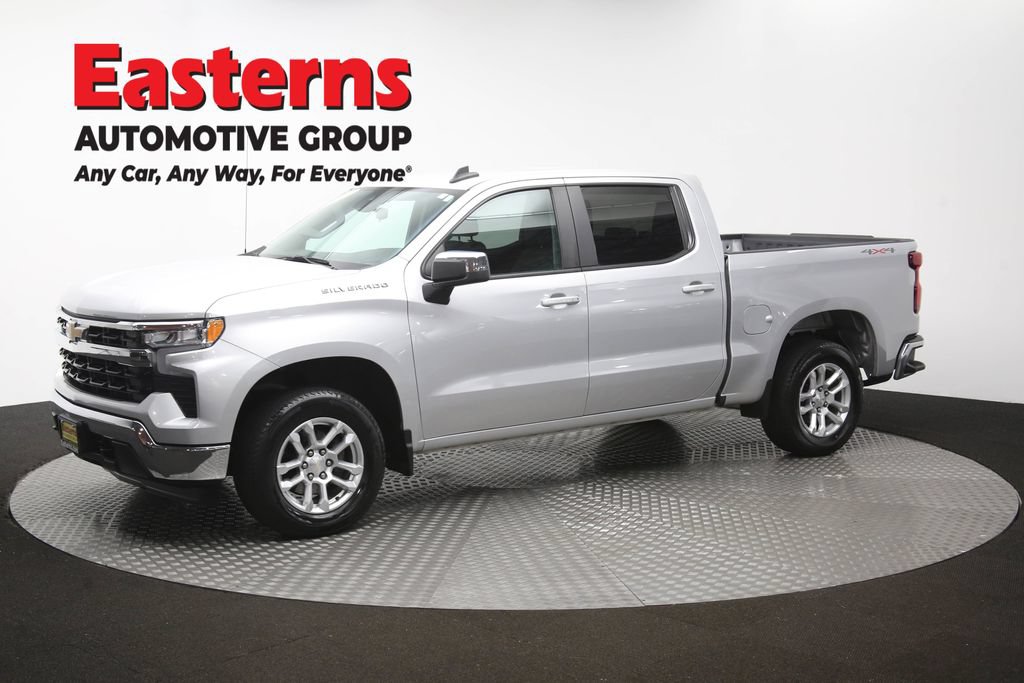 Used 2022 Chevrolet Silverado 1500 LT AWD/4WD image 59