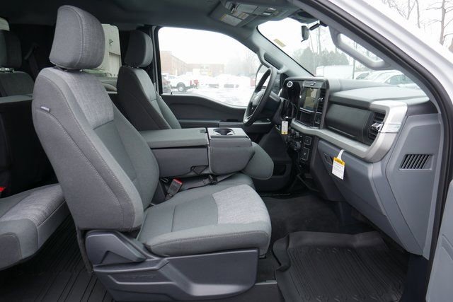 New 2026 Ford F250 XLT w/ FX4 Off-Road Package AWD/4WD image 23