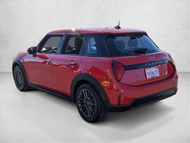 Certified 2025 MINI Cooper 4-Door Hardtop image 8