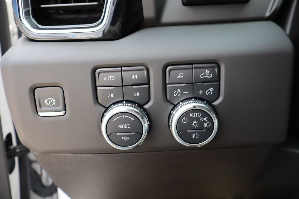 Used 2025 GMC Sierra 1500 Denali Ultimate AWD/4WD image 19