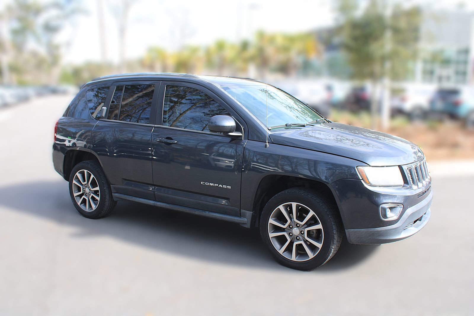 Used 2015 Jeep Compass Limited w/ Sun/Sound Group image 14