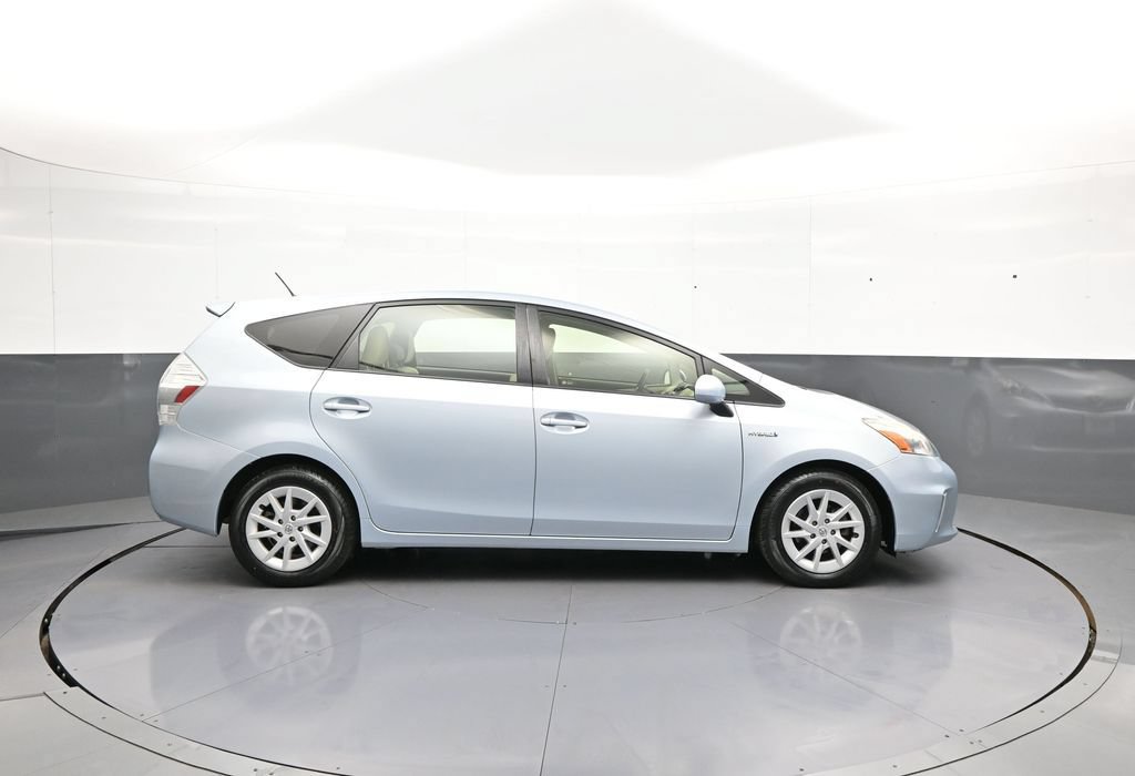 Used 2012 Toyota Prius V Three FWD image 5