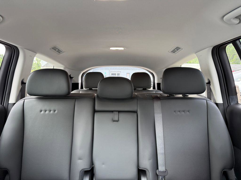 New 2026 Hyundai Ioniq 9 SEL image 18