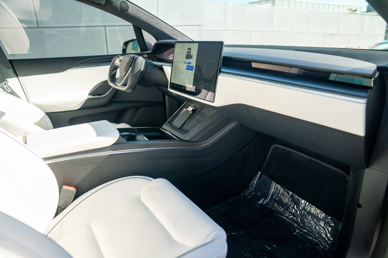 Used 2022 Tesla Model X Plaid AWD/4WD image 26