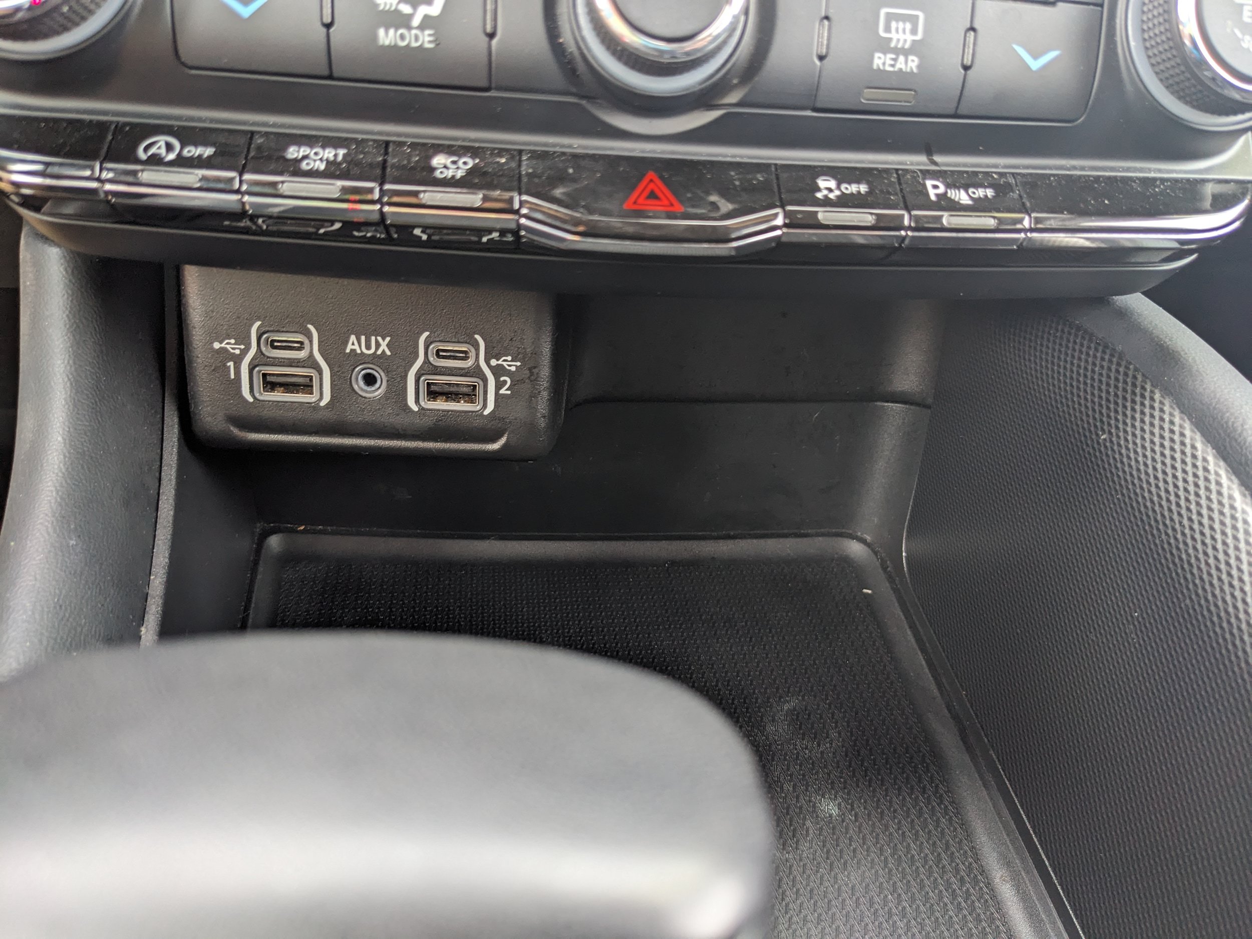Used 2024 Dodge Durango GT w/ Blacktop Package AWD/4WD image 28