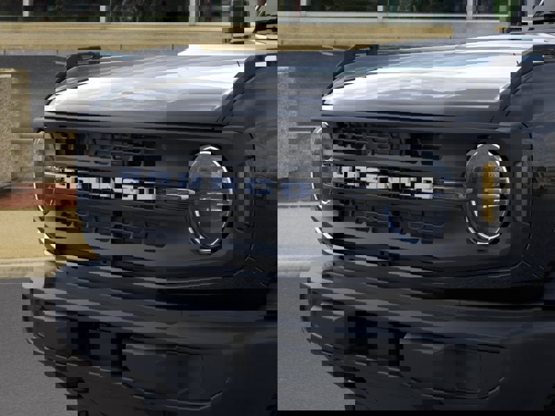 New 2025 Ford Bronco 4-Door image 19