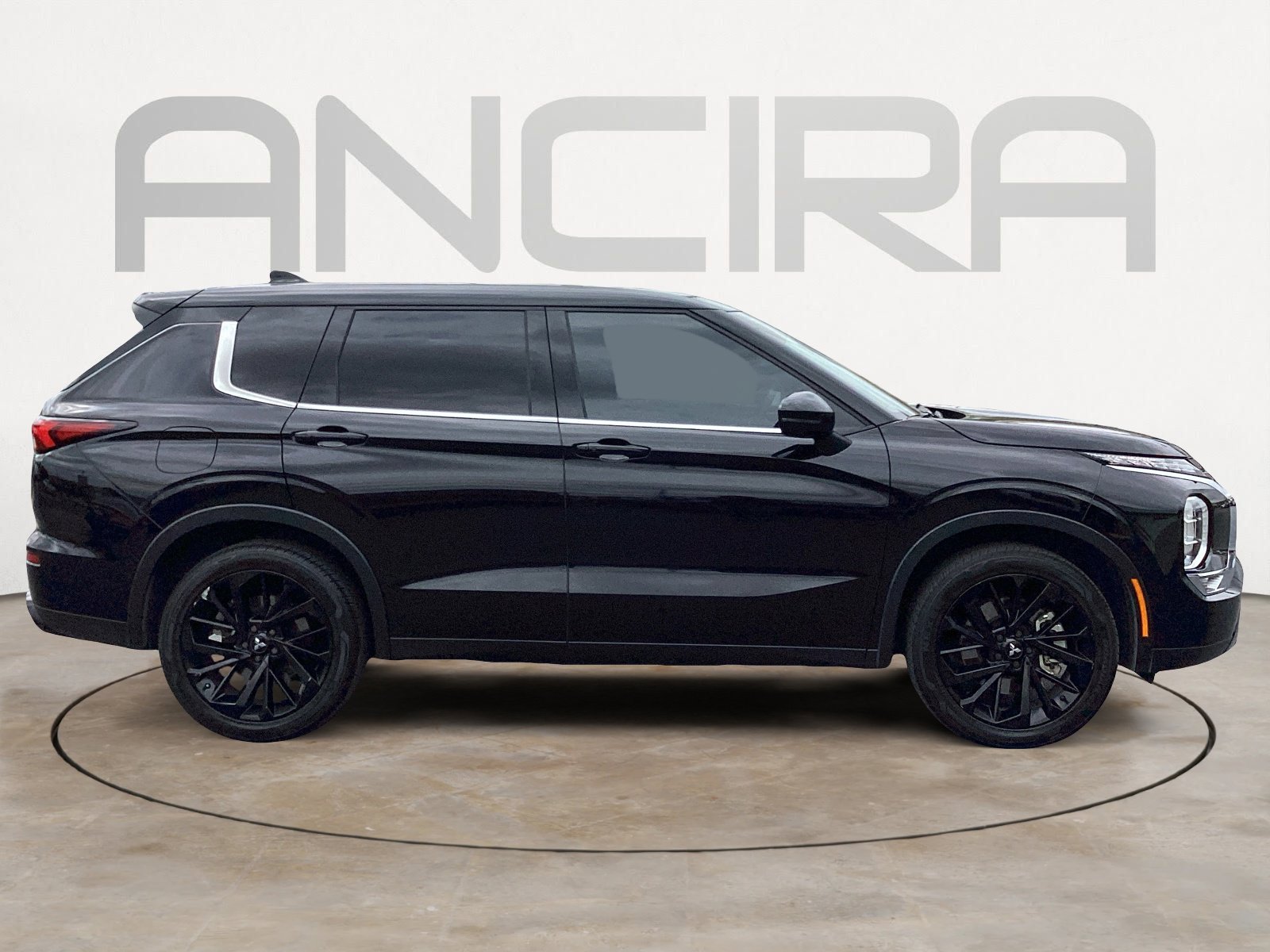 Used 2024 Mitsubishi Outlander SE Black Edition FWD image 15