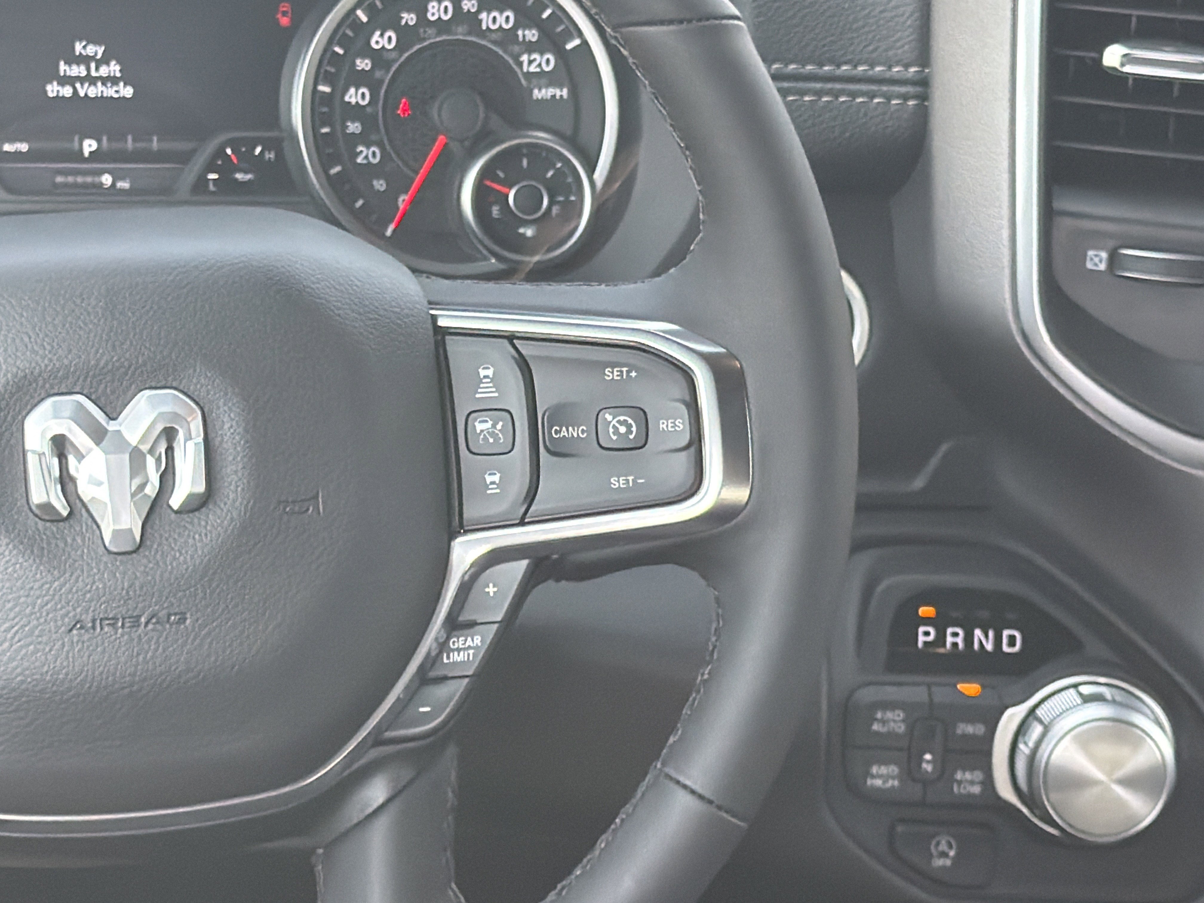 New 2026 RAM 1500 Laramie AWD/4WD image 30