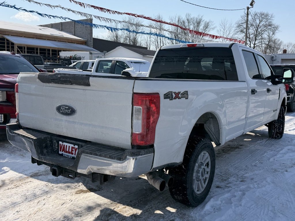 Used 2018 Ford F250 XLT image 3