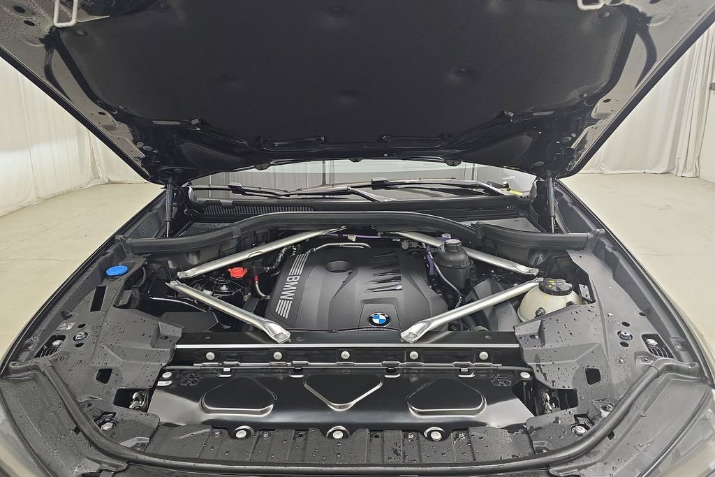 Certified 2025 BMW X5 xDrive40i w/ M Sport Package image 31