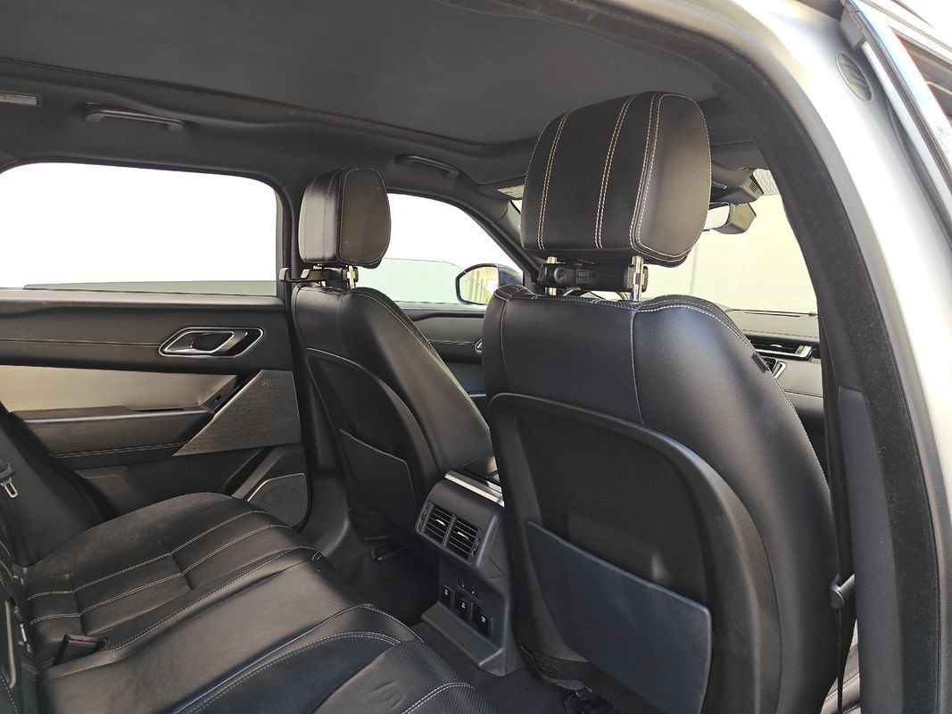 Used 2018 Land Rover Range Rover Velar R-Dynamic SE AWD/4WD image 24