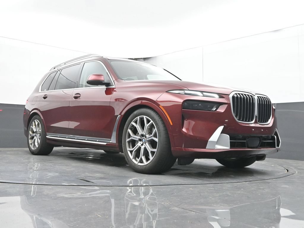 Used 2025 BMW X7 xDrive40i AWD/4WD image 33