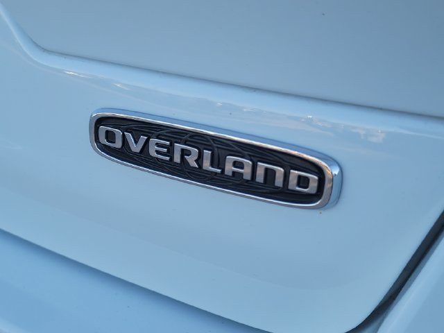 Used 2023 Jeep Grand Cherokee Overland AWD/4WD image 9