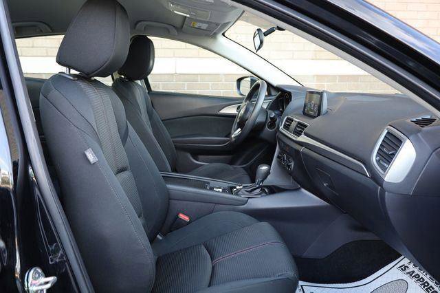 Used 2017 MAZDA MAZDA3 Sport w/ Preferred Equipment Package FWD image 25