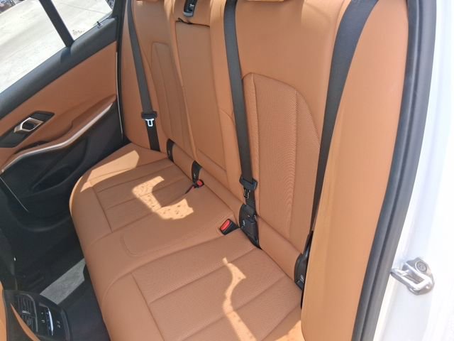 Used 2024 BMW 330e w/ Convenience Package RWD image 16