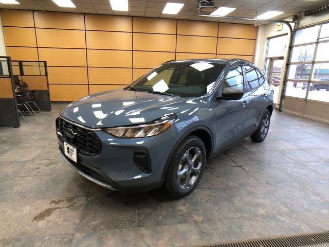New 2026 Ford Escape ST-Line w/ Tech Pack #1 AWD/4WD image 3