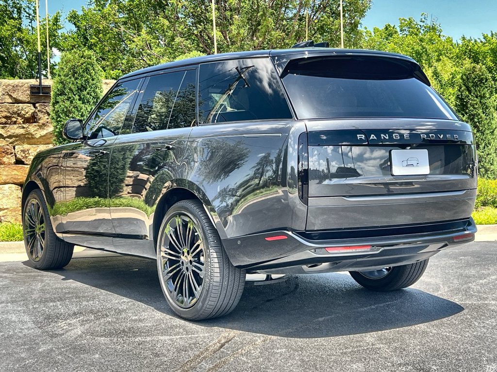 Certified 2026 Land Rover Range Rover SE AWD/4WD image 3