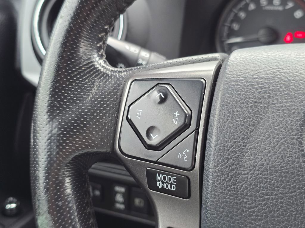 Used 2018 Toyota Tacoma TRD Off-Road image 35