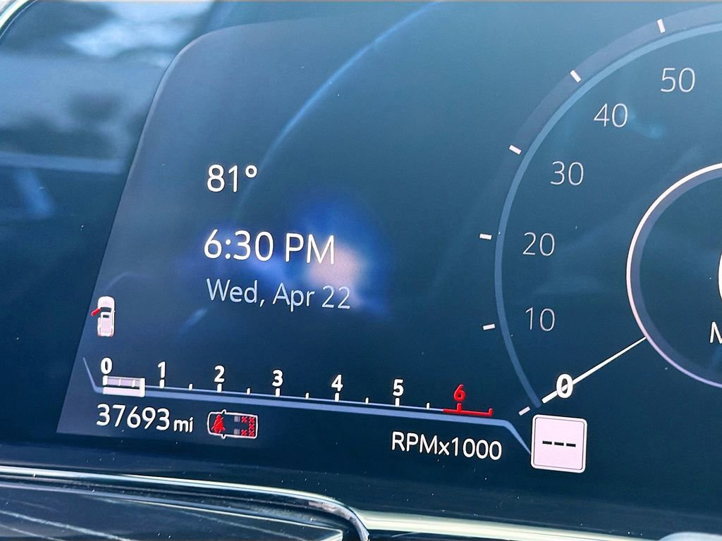 Certified 2023 Cadillac Escalade Sport w/ LPO, ONYX Package AWD/4WD image 43