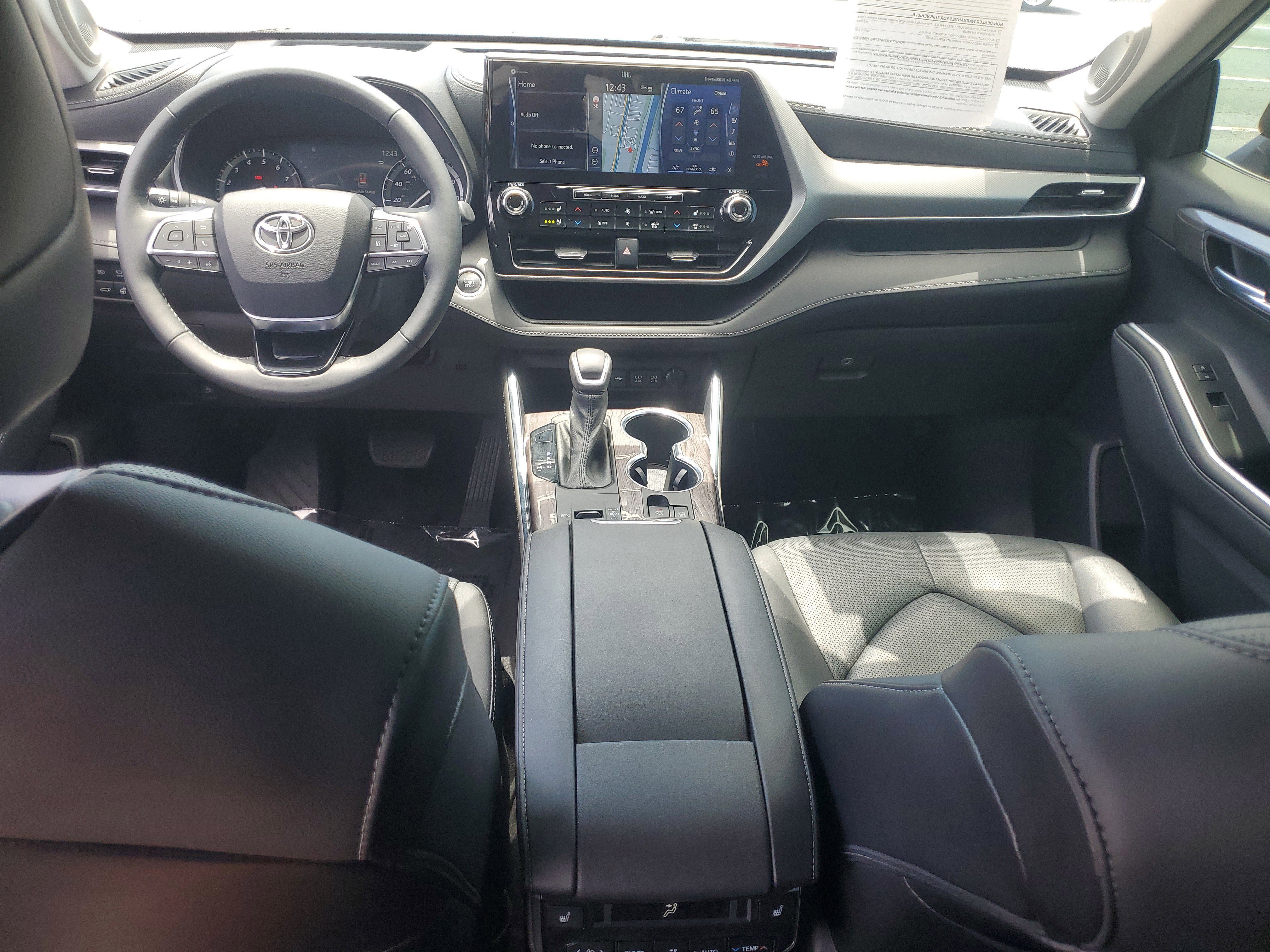 Certified 2021 Toyota Highlander Platinum FWD image 15