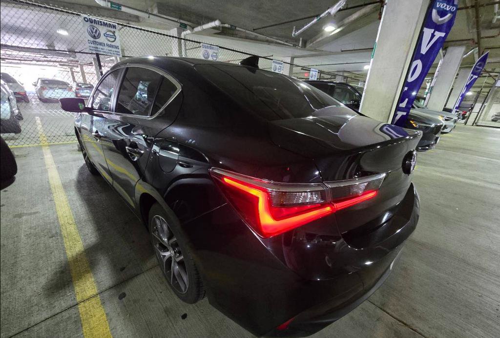 Used 2020 Acura ILX FWD image 2