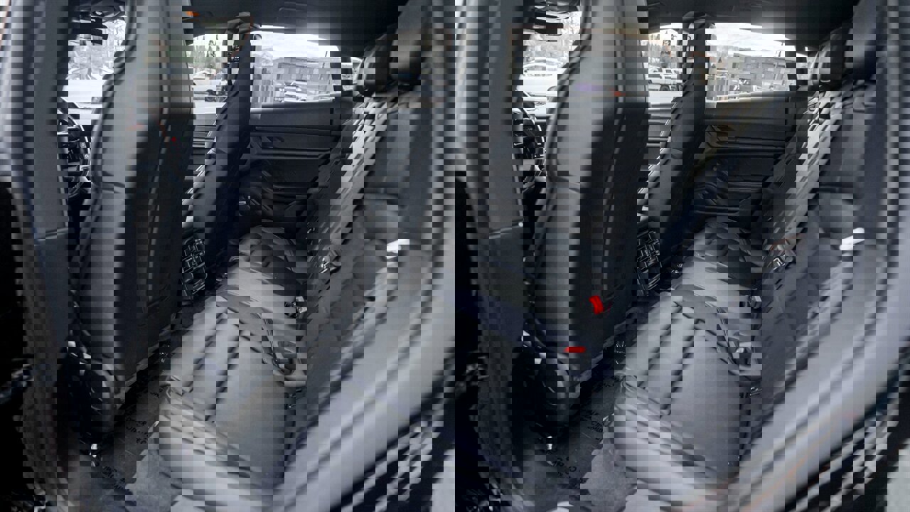 Used 2021 Porsche Taycan 4S image 28