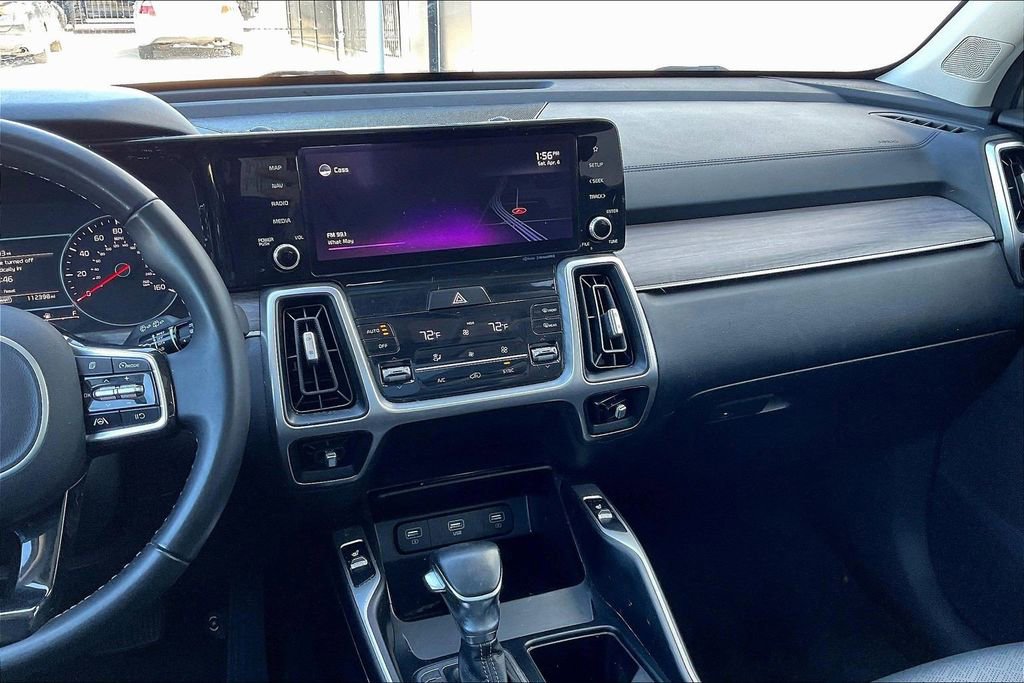 Used 2022 Kia Sorento S w/ Panoramic Sunroof Package image 6