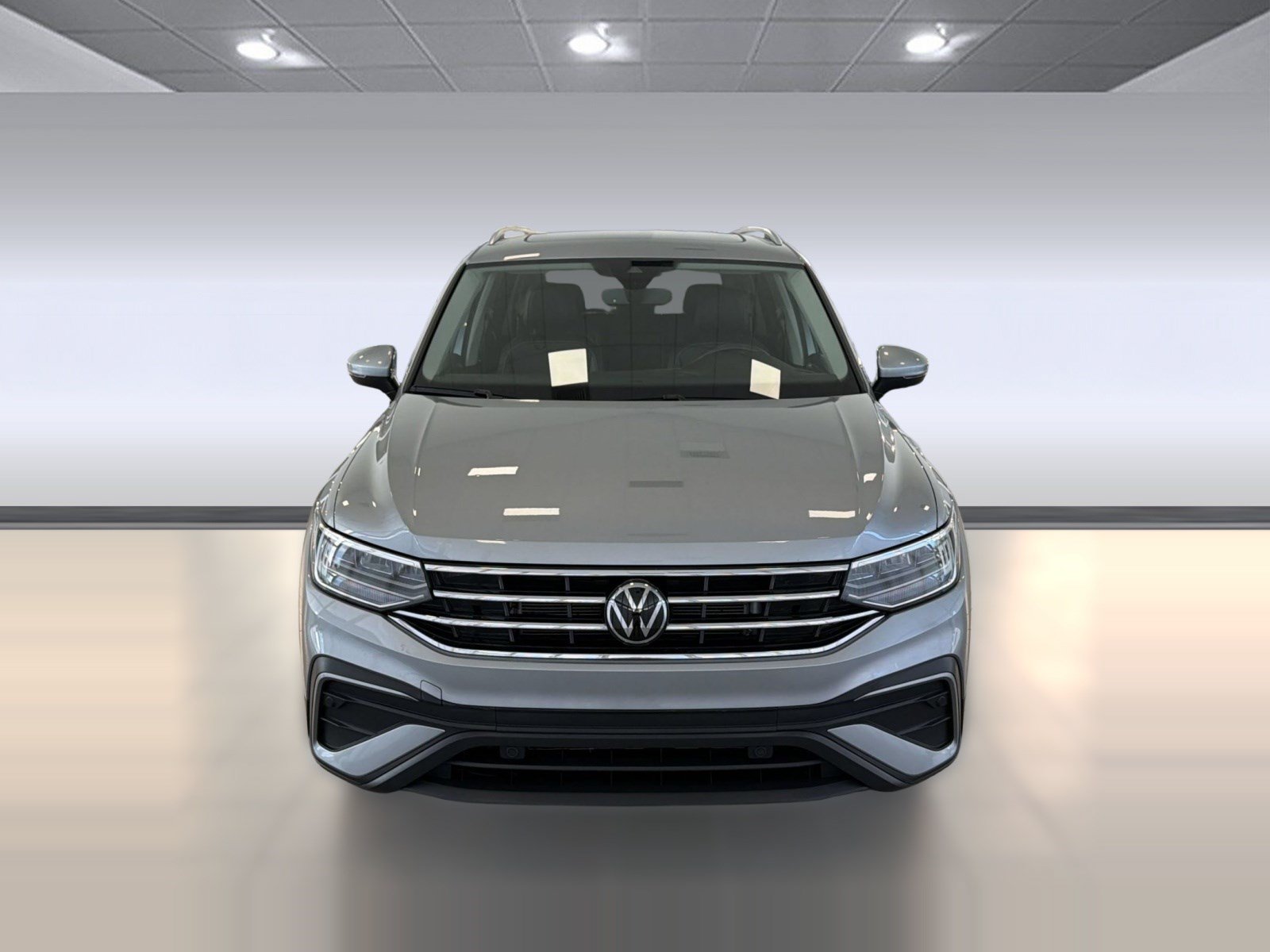 Certified 2024 Volkswagen Tiguan SE w/ Panoramic Sunroof Package AWD/4WD image 6