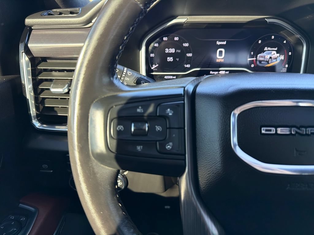 Used 2024 GMC Sierra 2500 Denali Ultimate AWD/4WD image 32