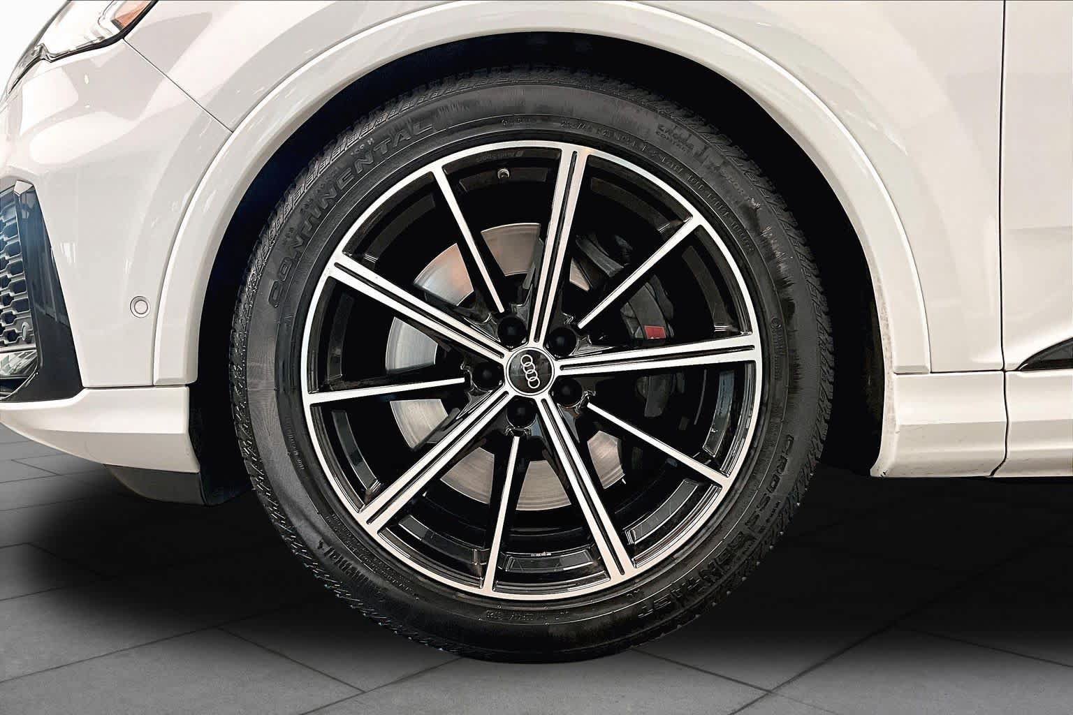 Used 2023 Audi SQ7 Premium Plus w/ Executive Package AWD/4WD image 9