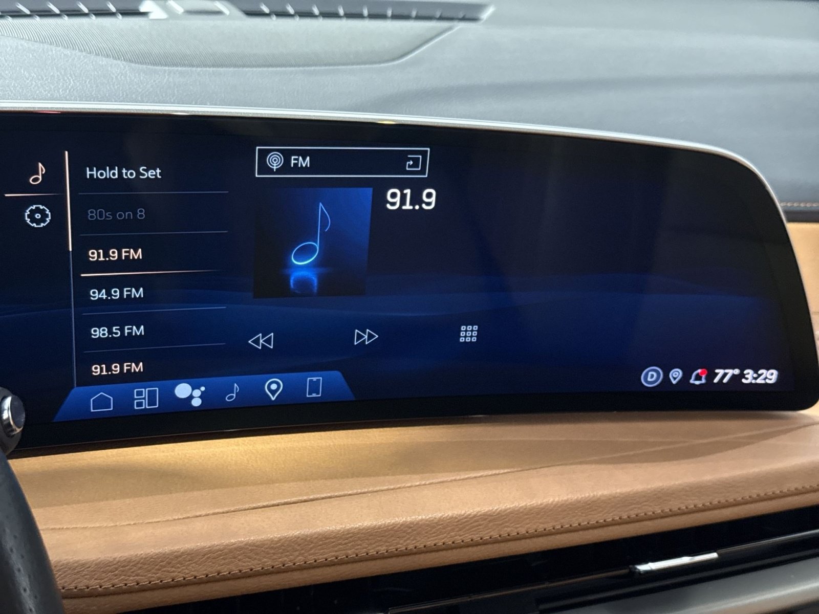 Used 2025 Cadillac XT4 Sport AWD/4WD image 19