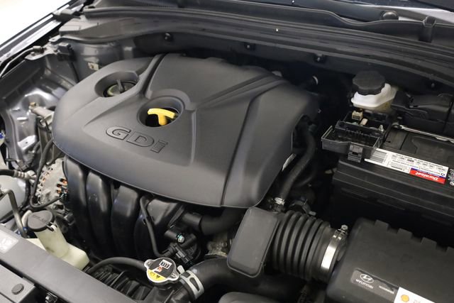Used 2018 Hyundai Elantra GT FWD image 11