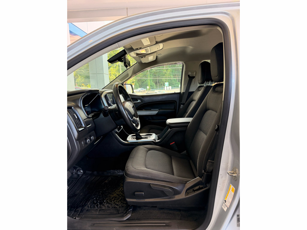 Used 2019 Chevrolet Colorado LT AWD/4WD image 12