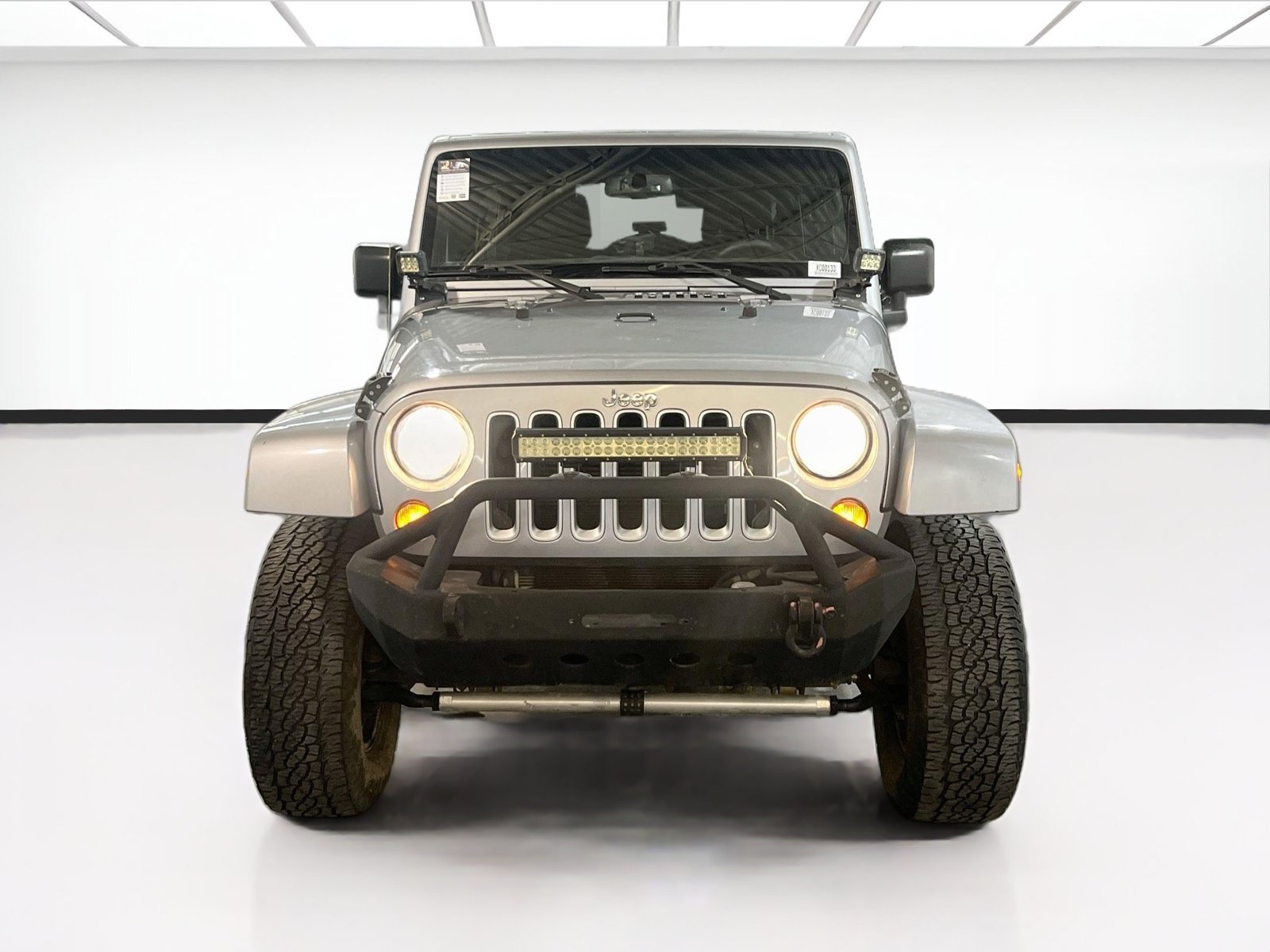 Used 2016 Jeep Wrangler Unlimited Sahara w/ Max Tow Package AWD/4WD image 2