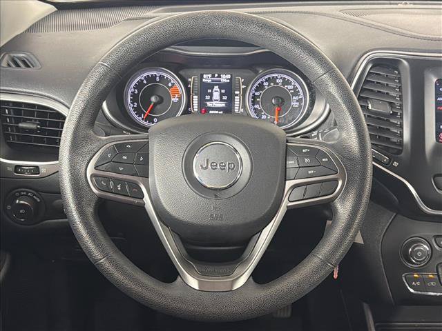 Used 2019 Jeep Cherokee Latitude w/ Popular Appearance Group FWD image 23