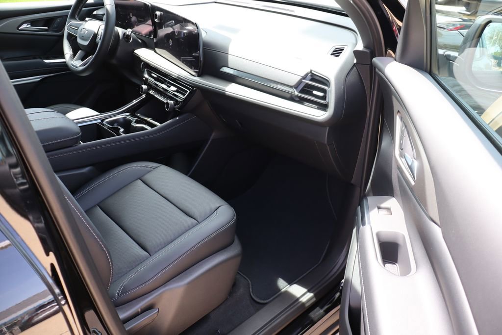 New 2026 Chevrolet Traverse LT AWD/4WD image 50