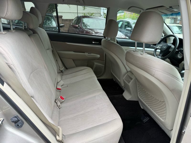 Used 2014 Subaru Outback 2.5i Premium w/ Popular Package #1A AWD/4WD image 18