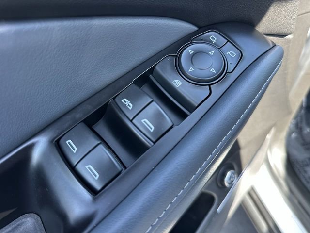 Used 2019 Buick Enclave Essence image 24