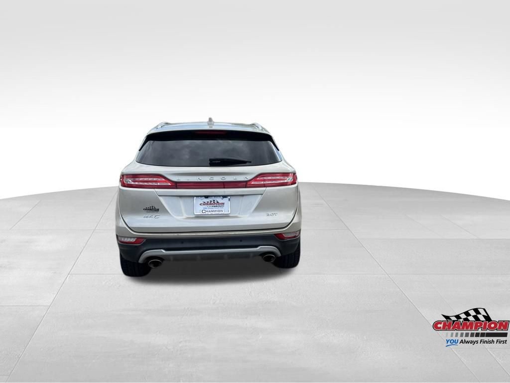 Used 2017 Lincoln MKC Premiere FWD image 4