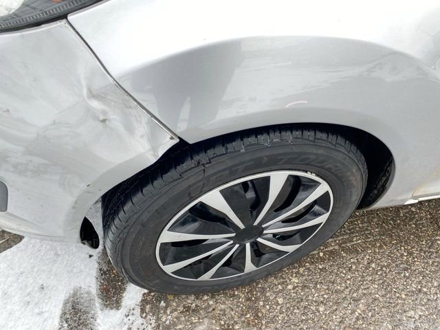 Used 2015 Ford Fiesta S image 23