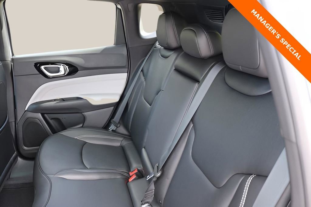 New 2026 Jeep Compass Limited image 15