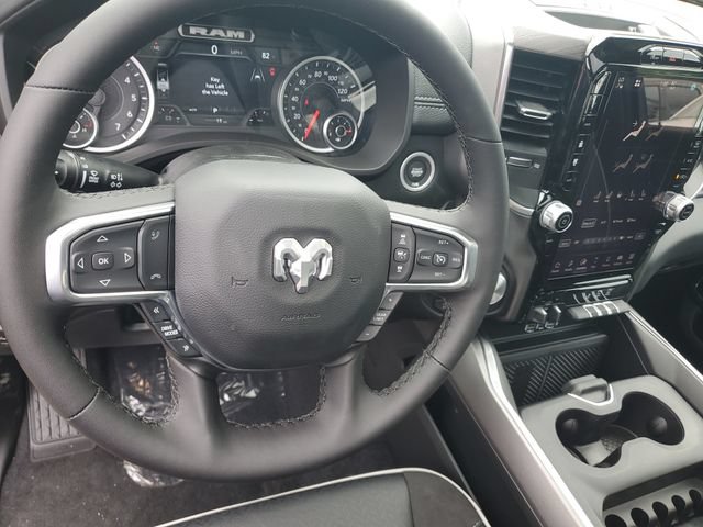 New 2026 RAM 1500 Laramie w/ Sport Appearance Package AWD/4WD image 18