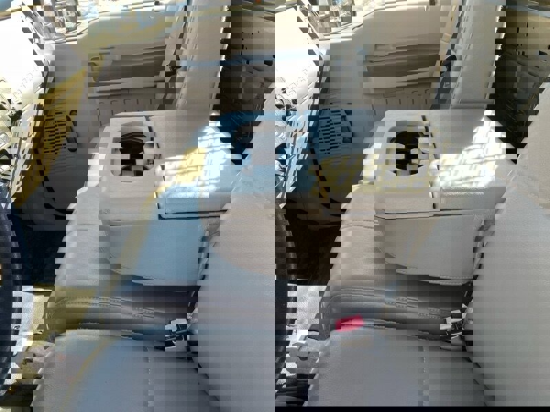 Used 2008 Ford F550 4x4 Regular Cab Super Duty image 20