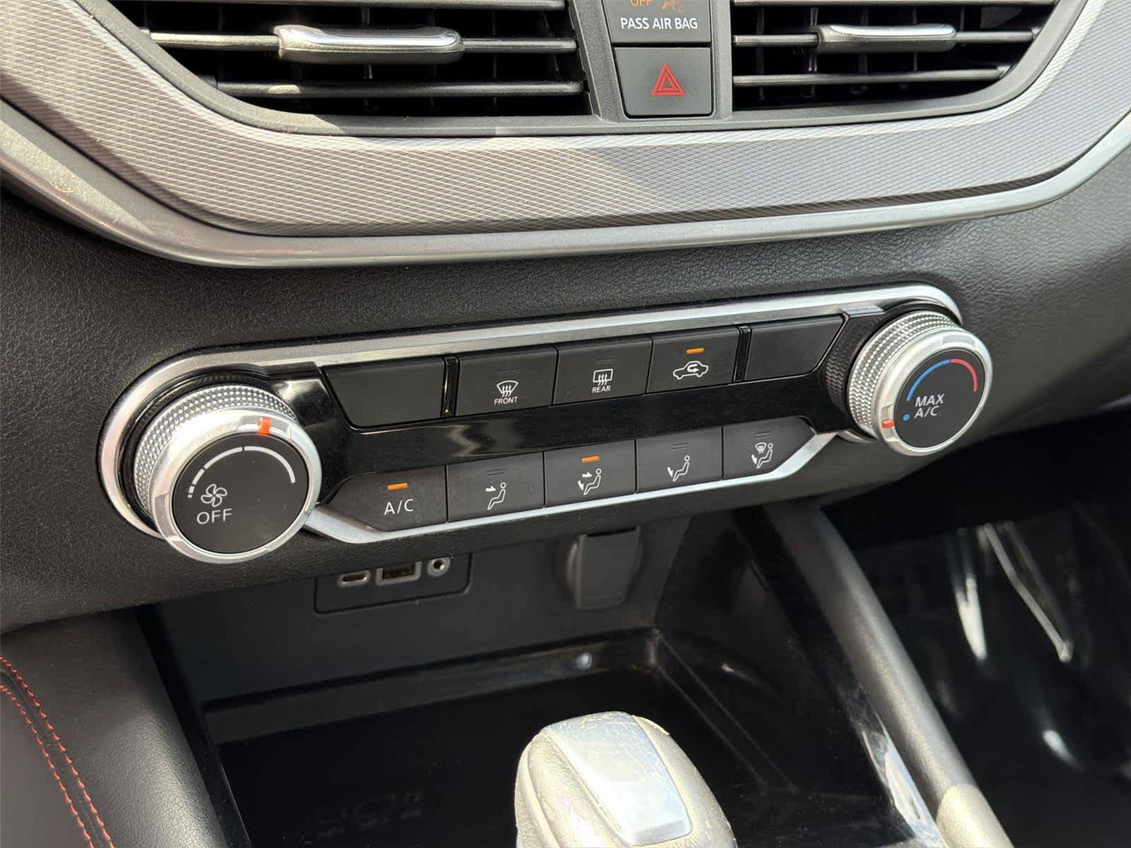 Used 2024 Nissan Altima 2.5 SR FWD image 36