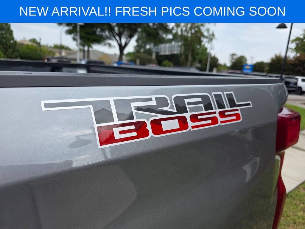 Used 2026 Chevrolet Silverado 1500 LT Trail Boss w/ Convenience Package II AWD/4WD image 7