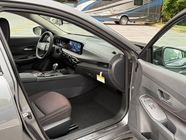 New 2027 Nissan Sentra SR w/ SR All Weather Package FWD image 25