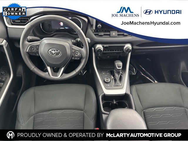 Used 2024 Toyota RAV4 SE image 26