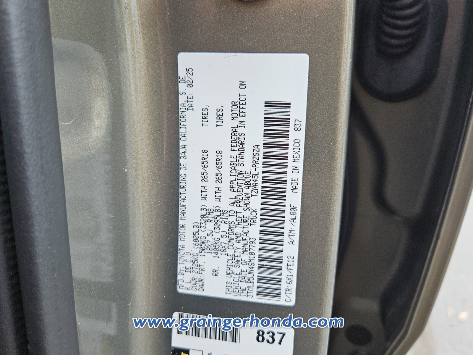 Used 2025 Toyota Tacoma TRD Sport w/ TRD Sport Upgrade Package AWD/4WD image 14